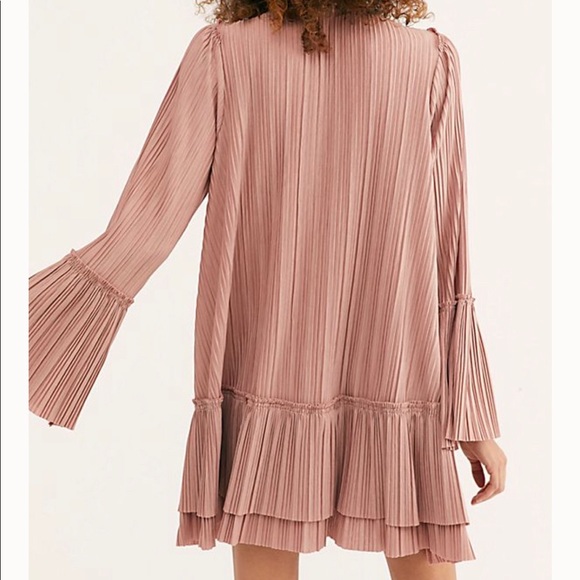 HOST PICK! 🥳 Free people Can’t help it dress XS - Picture 3 of 4